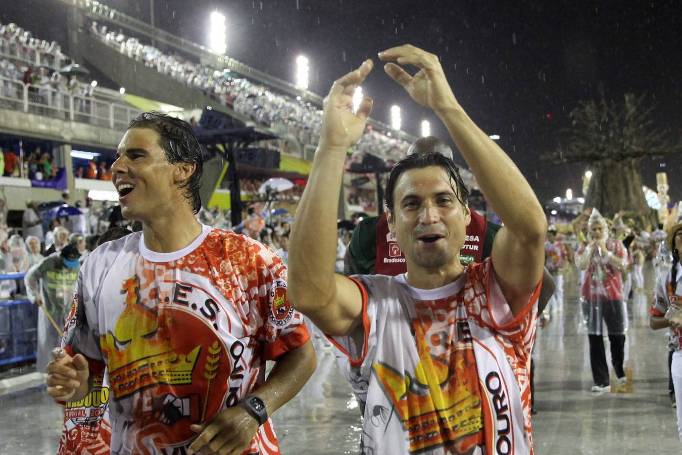 David Ferrer y Rafael Nadal desfilan en el Carnaval de Río de Janeiro