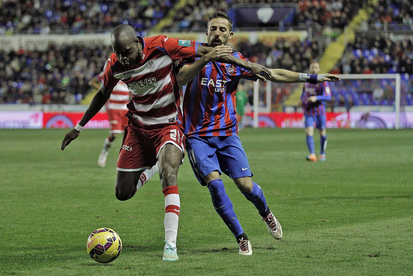 El Levante - Granada en imágenes