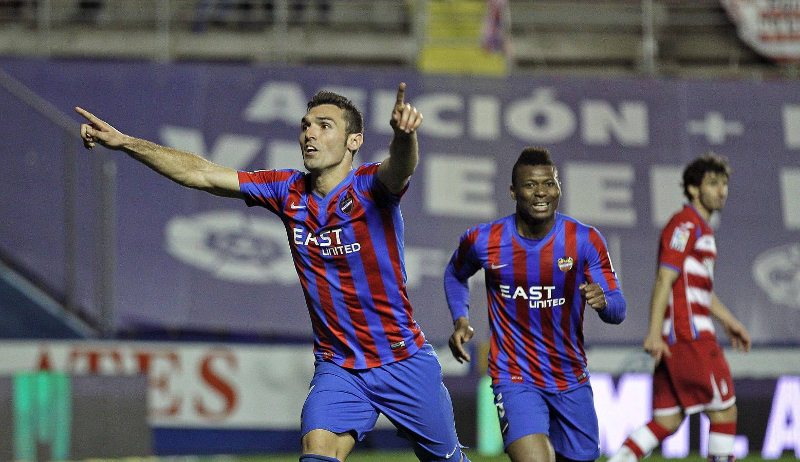 El Levante - Granada en imágenes