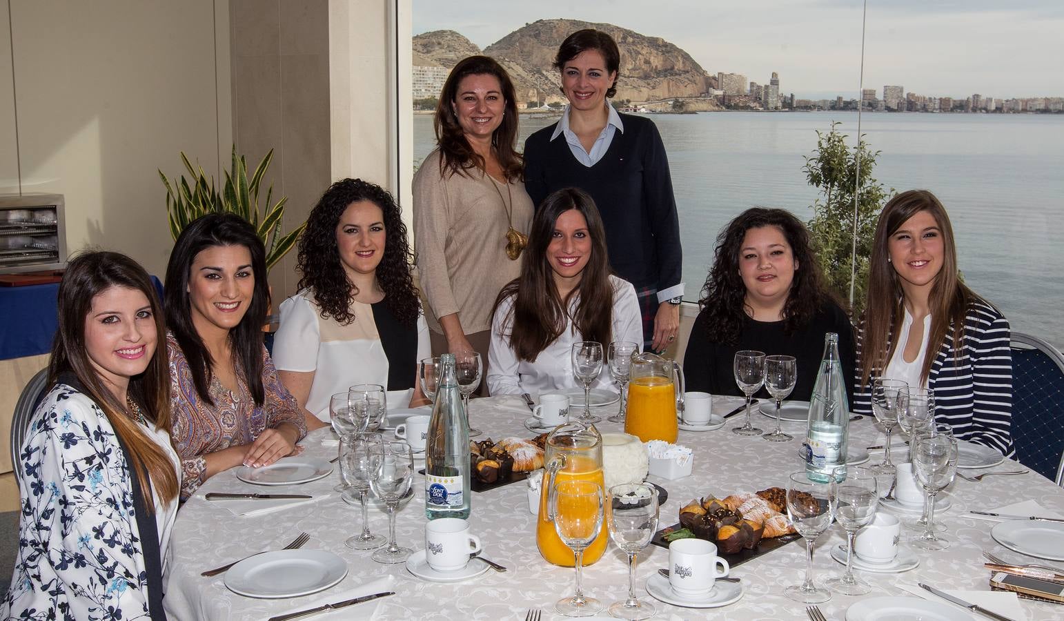 Desayuno de las candidatas a Bellea del Foc