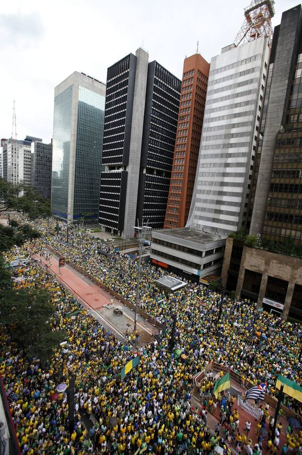 Protesta en Brasil contra Dilma