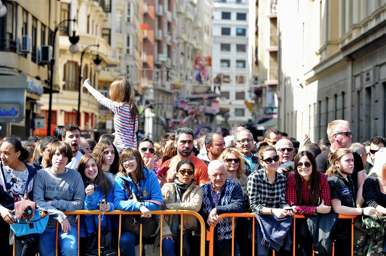 Fallas 2015: Búscate en la mascletà de hoy 17 de marzo (II)