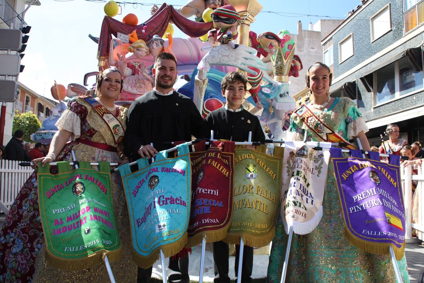 Premios Infantiles y Fallas de los colegios Paidos y Maristas de Dénia