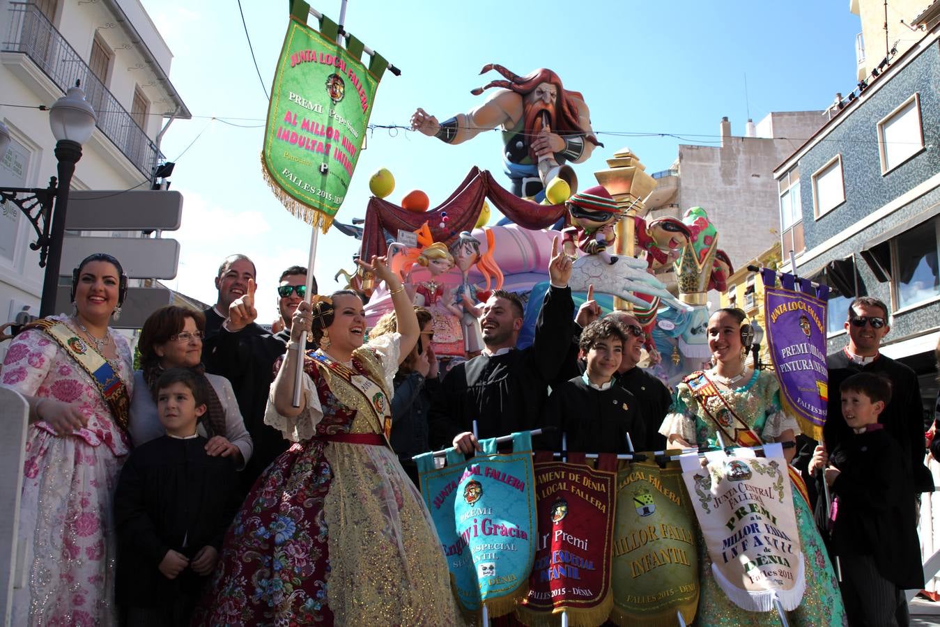 Premios Infantiles y Fallas de los colegios Paidos y Maristas de Dénia