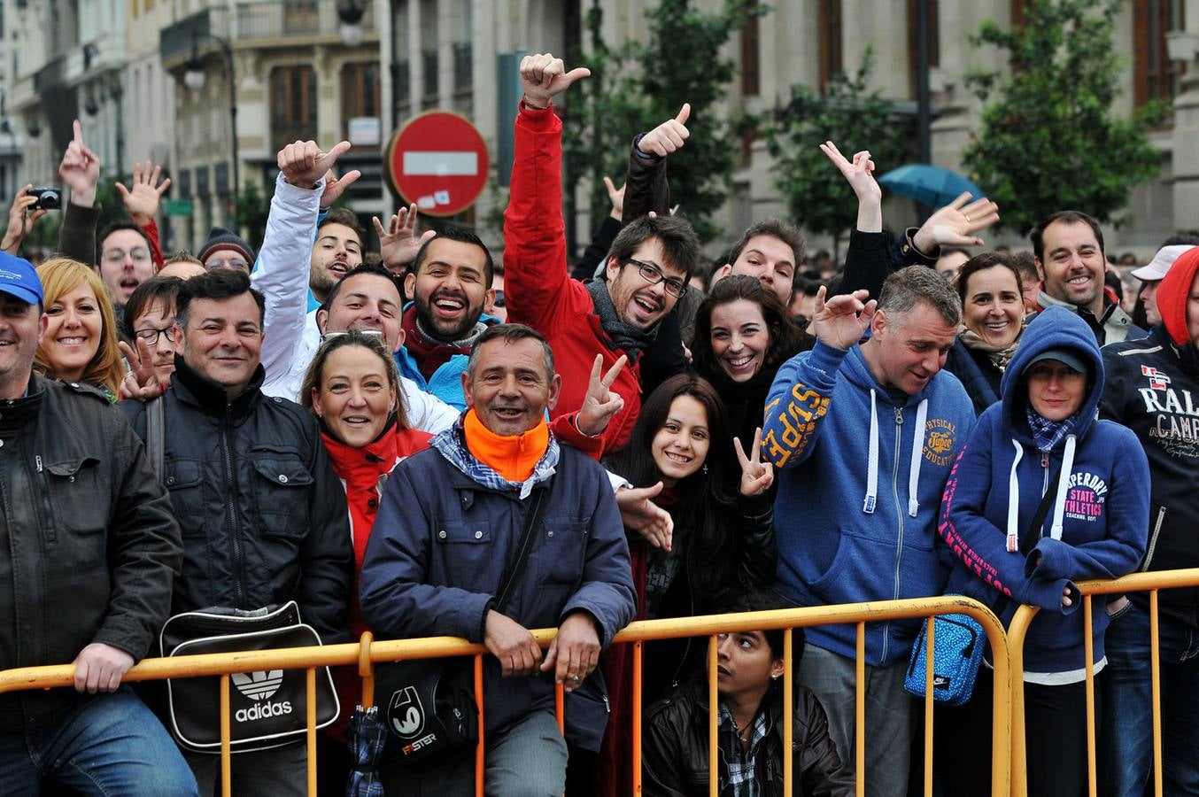 Fallas 2015: Búscate en la mascletà del 19 de marzo (II)