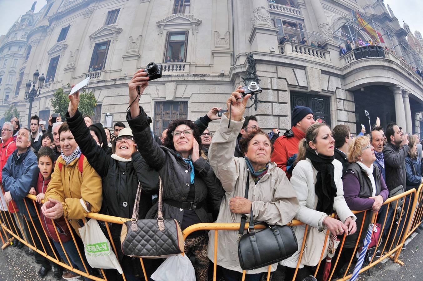 Fallas 2015: Búscate en la mascletà del 19 de marzo (II)