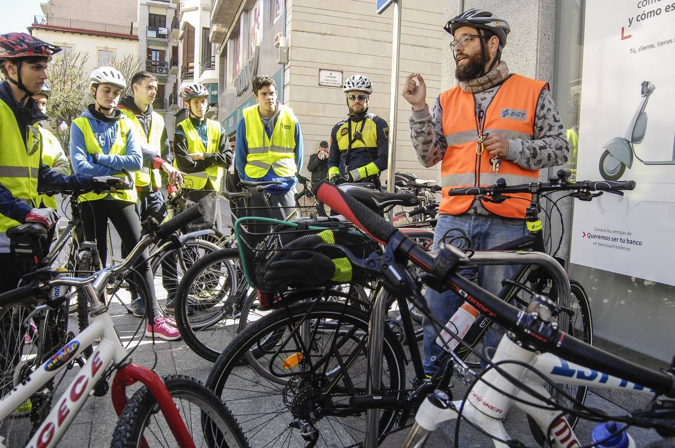 La Policía Local de Elche promueve el uso de la bicicleta