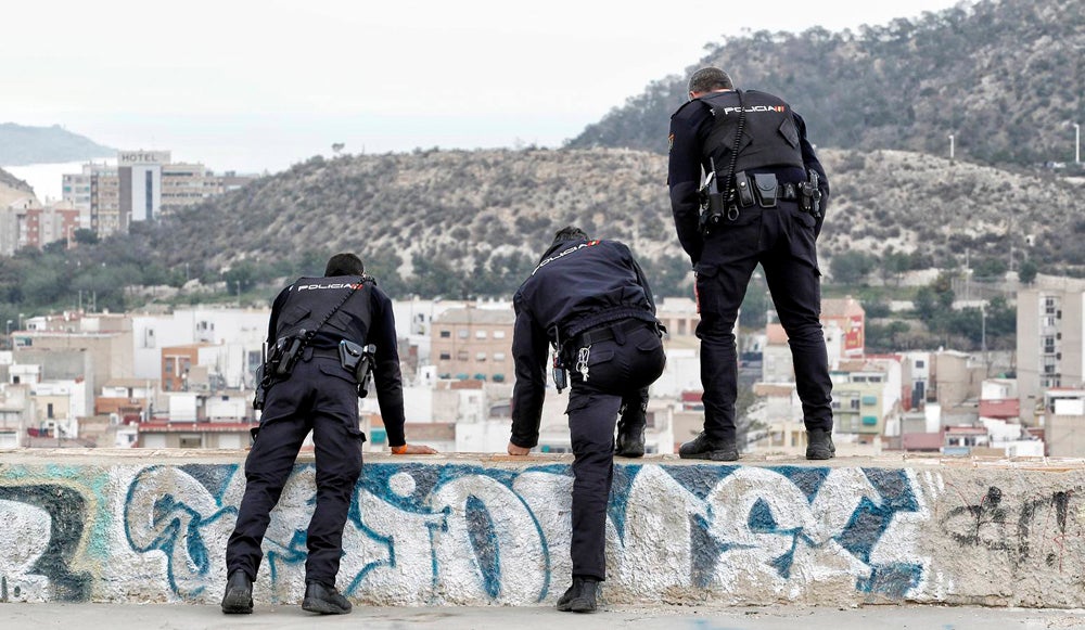 Hallan el cadáver de un hombre en el castillo de San Fernando en Alicante