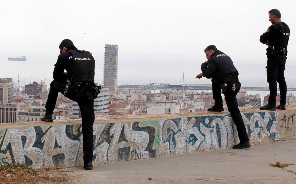 Hallan el cadáver de un hombre en el castillo de San Fernando en Alicante