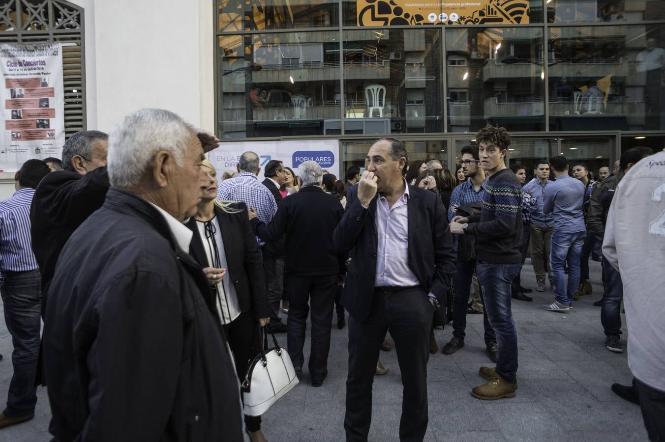 Bascuñana dibuja en su presentación la ciudad que el PP quiere y pide ayuda a Valencia para conseguirla