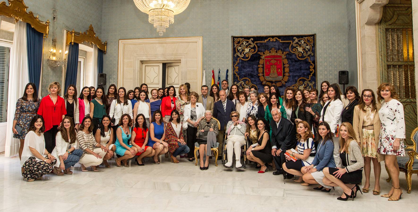 Recepción de Belleas, Falleras y Reinas de la Magdalena