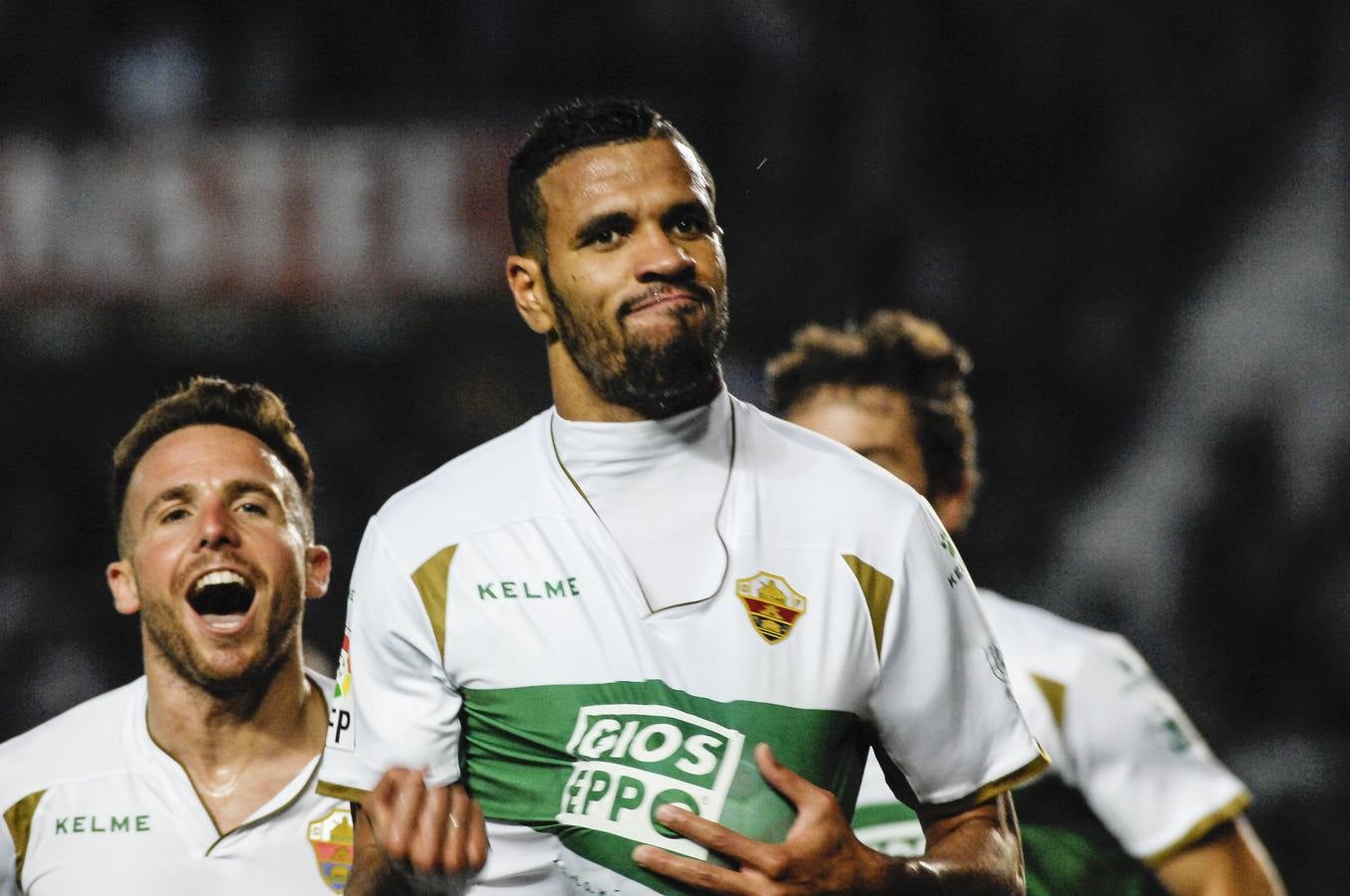 El Elche se impone a la Real