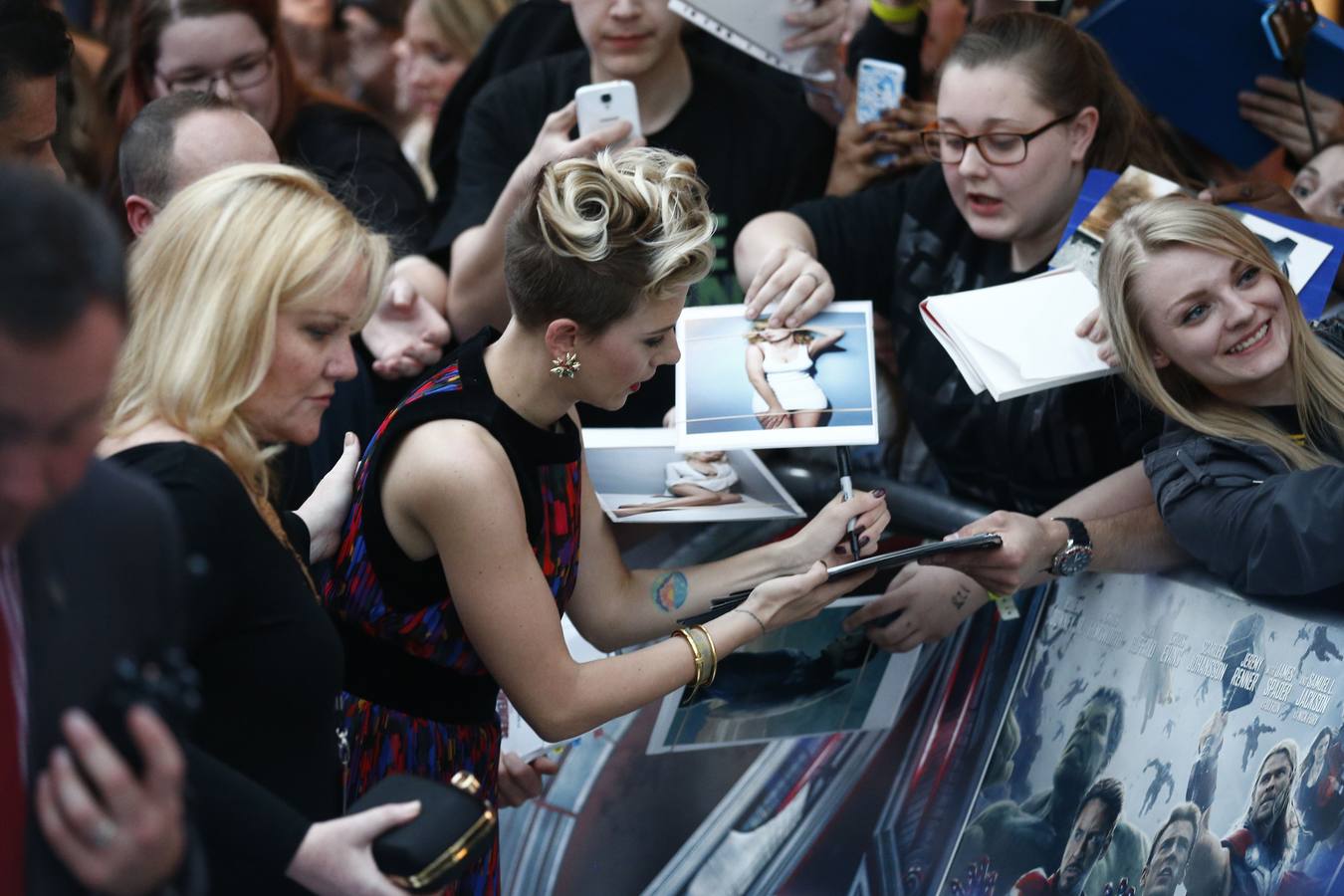 Scarlett Johansson brilla en la premiere londinense de &#039;Los vengadores: La era de Ultrón&#039;