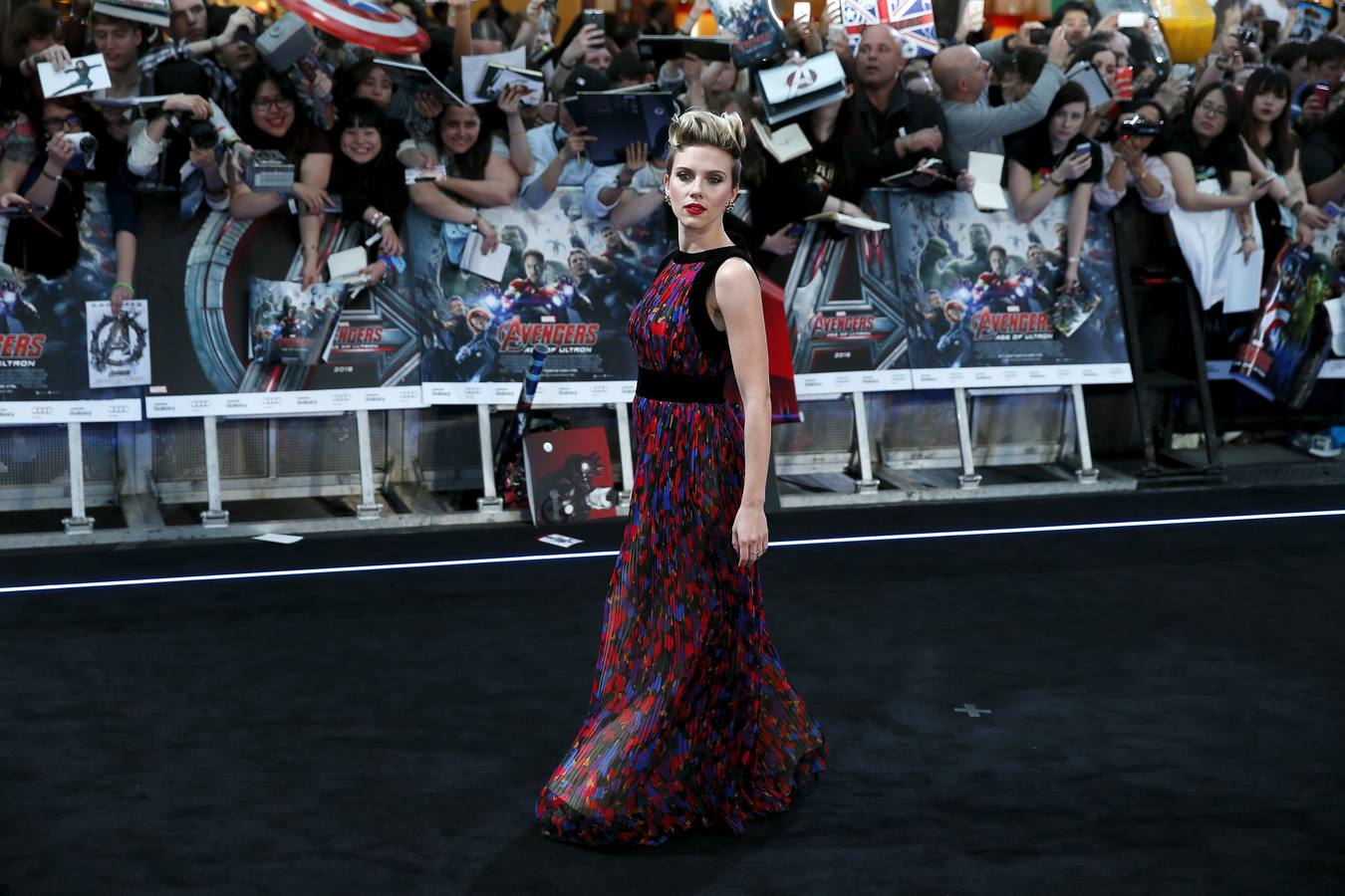 Scarlett Johansson brilla en la premiere londinense de &#039;Los vengadores: La era de Ultrón&#039;