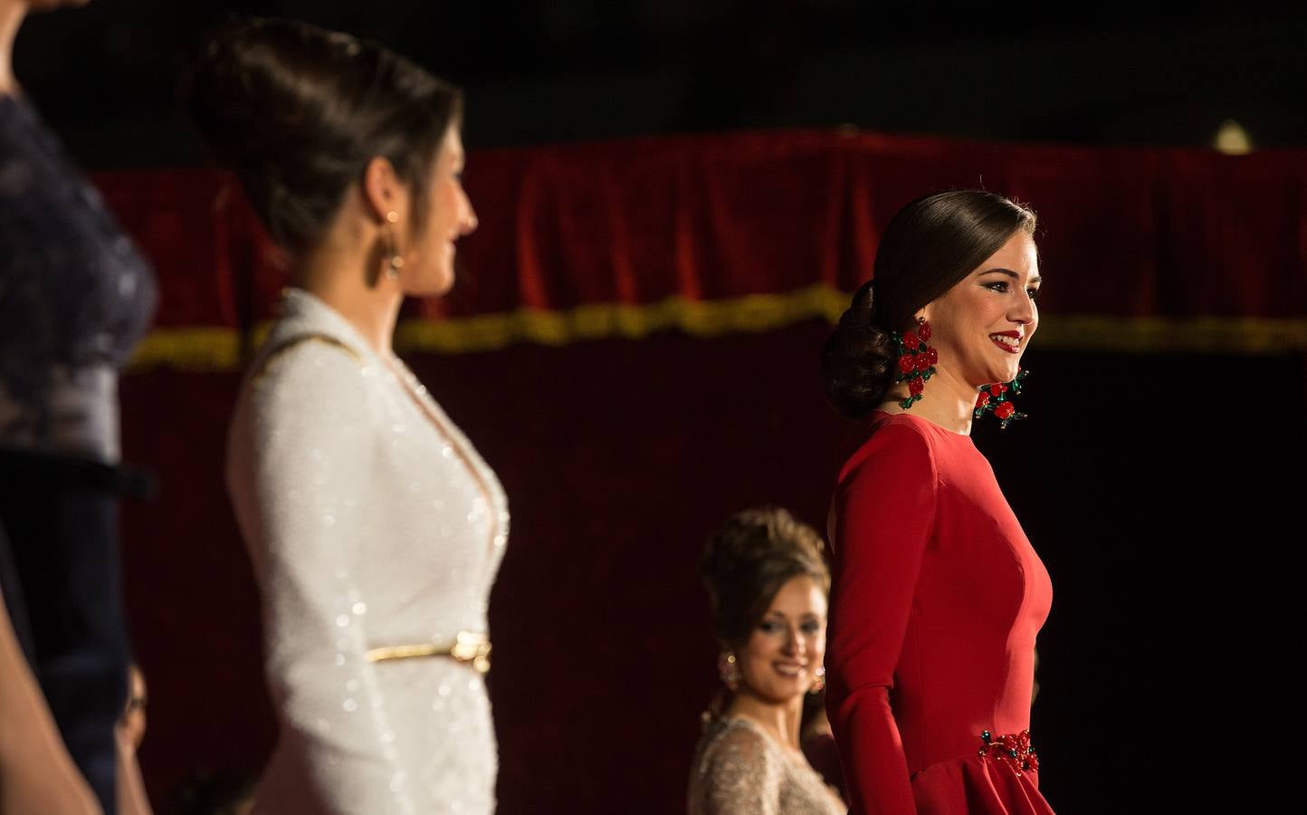 Gala del Puerto de las candidatas adultas