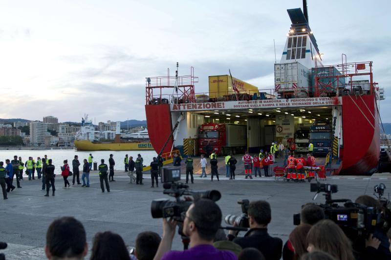 Evacuado un ferry por un incendio que hacía la ruta Palma-Valencia