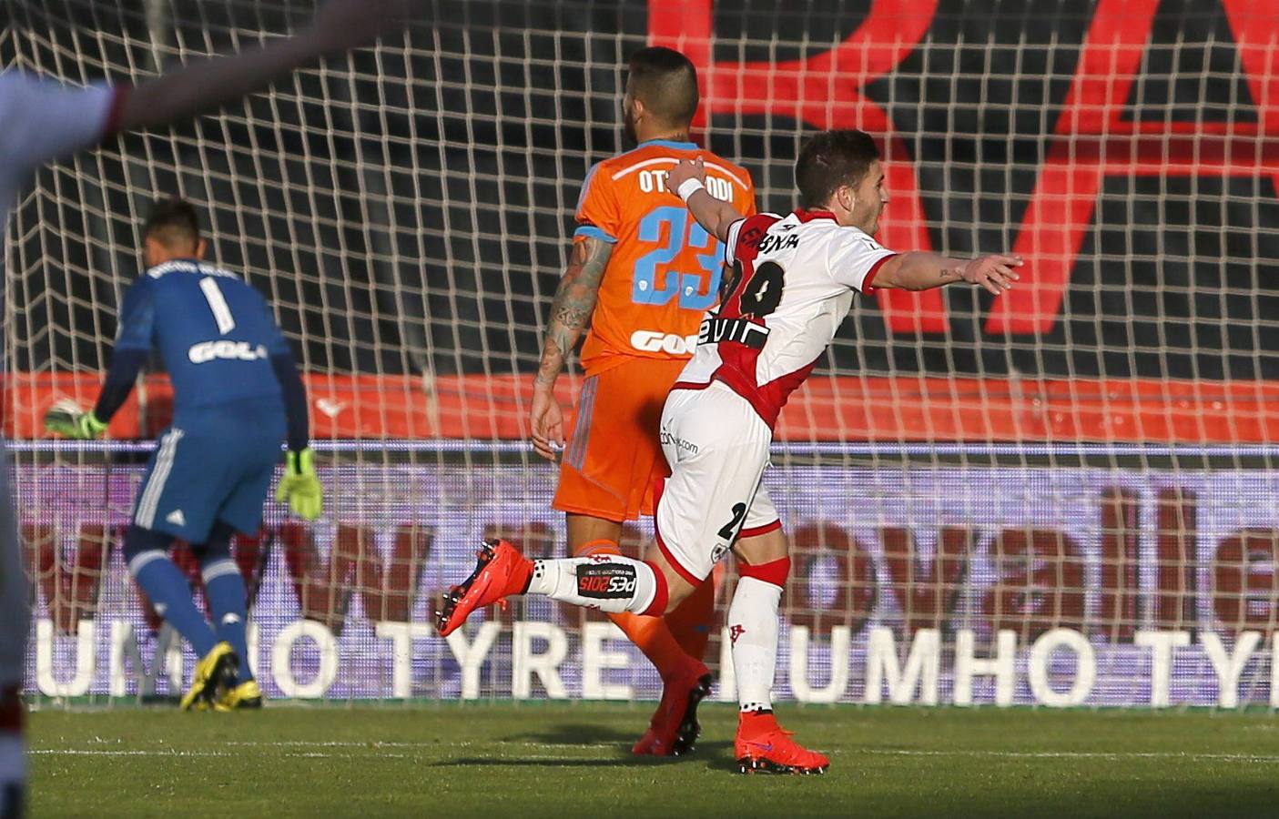 El Rayo Vallecano-Valencia, en imágenes