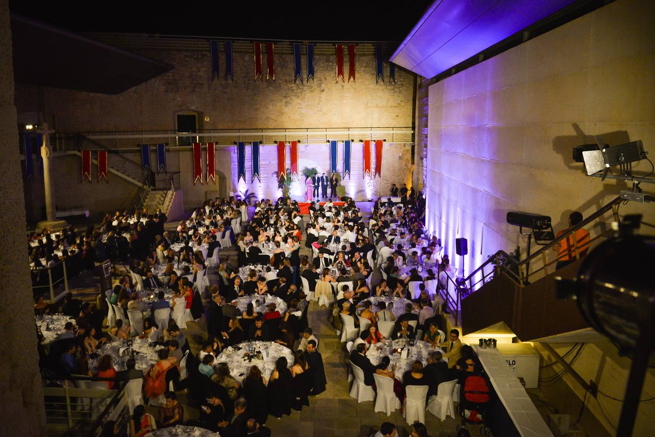 Cena de gala de las candidatas a Reina y Damas de las Fiestas de Elche