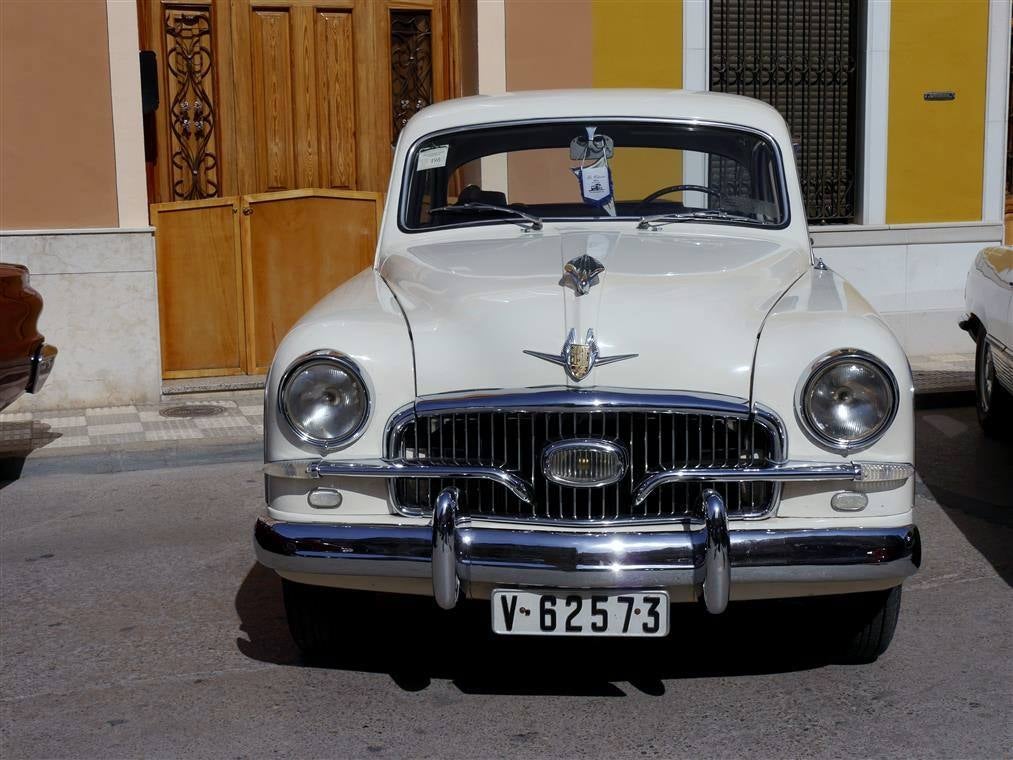 I Concentración de coches y motos clásicas en Alcàsser