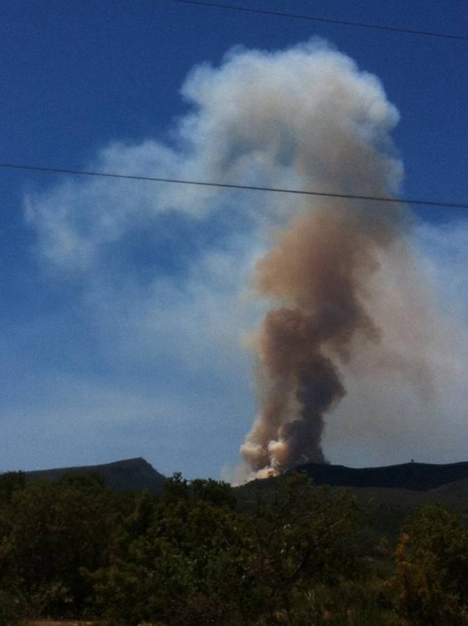 Un incendio en Segorbe amenaza a los montes valencianos