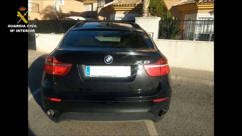 Desarticulan un grupo criminal especializado en el robo de vehículos de alta gama