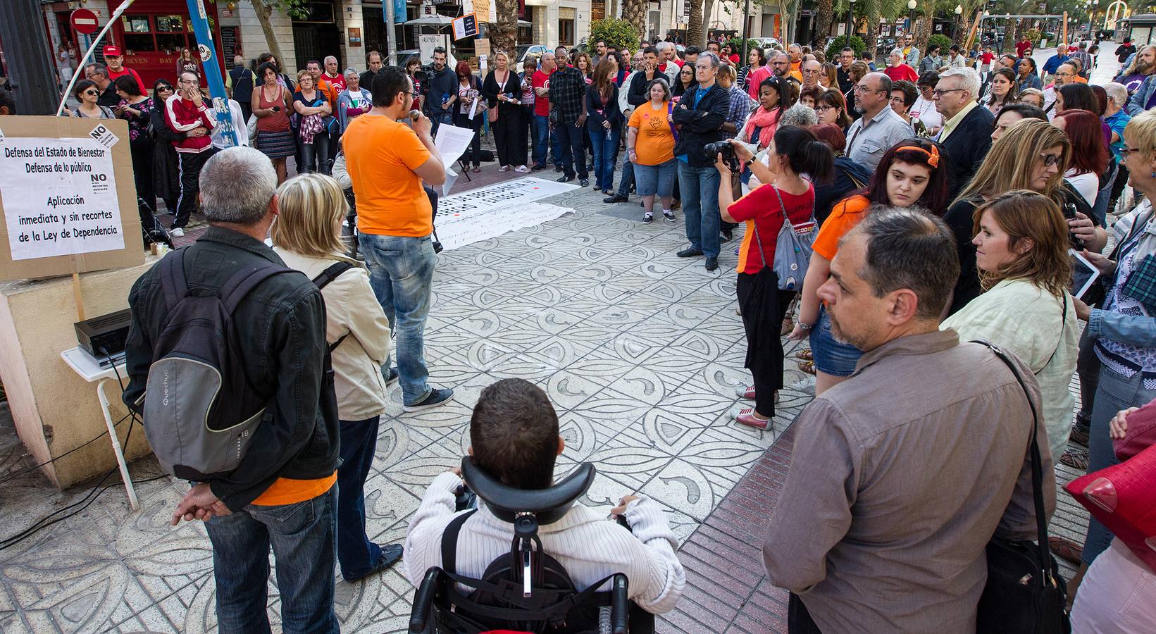 Concentración en defensa de la Ley de Dependencia