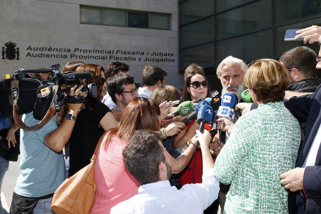 El exgerente de la empresa de la Diputación de Valencia Imelsa, Marcos Benavent , a su salida de la Ciudad de la Justicia.