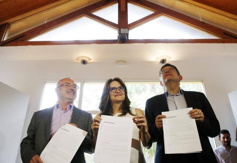 PSPV, Compromís y Podemos firman un acuerdo programático en el Botánico
