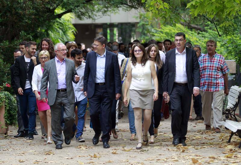 PSPV, Compromís y Podemos firman un acuerdo programático en el Botánico