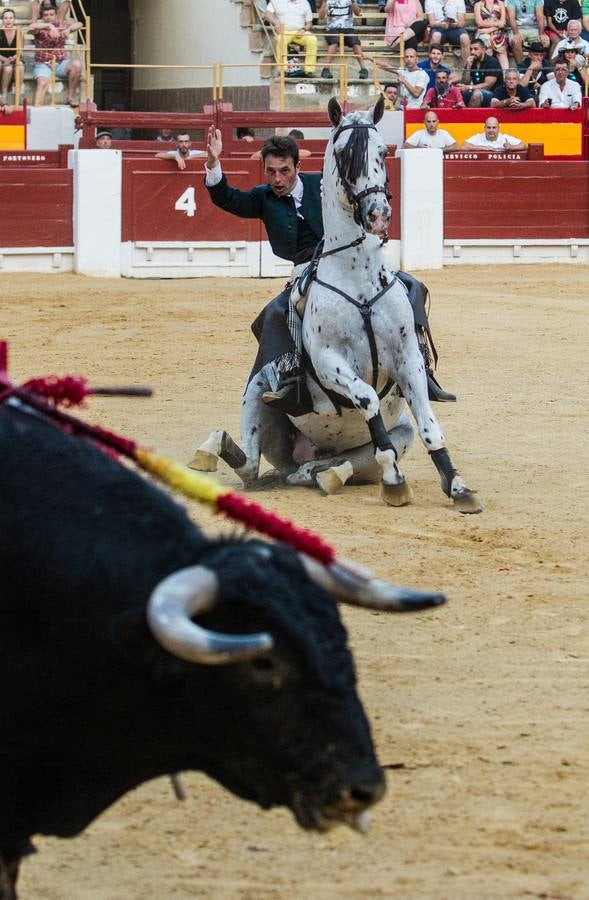 Corrida de rejones para Fermín Bohórquez, Andy Cartagena y Lea Vicens