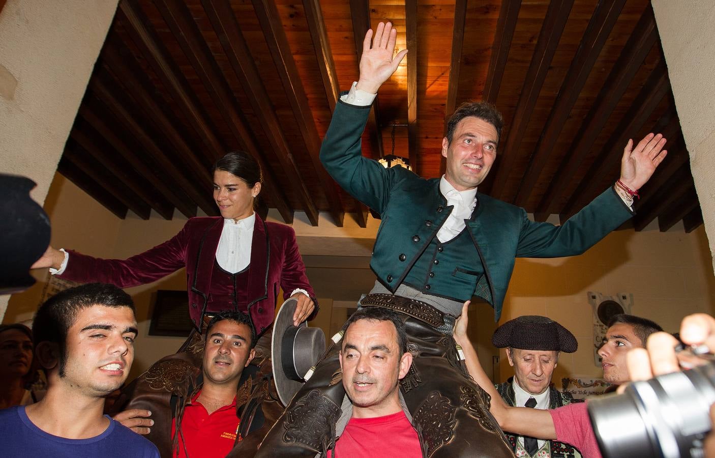 Corrida de rejones para Fermín Bohórquez, Andy Cartagena y Lea Vicens