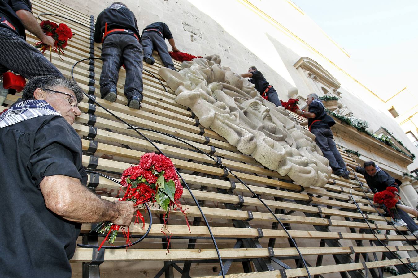 Primera jornada de la Ofrenda de Flores