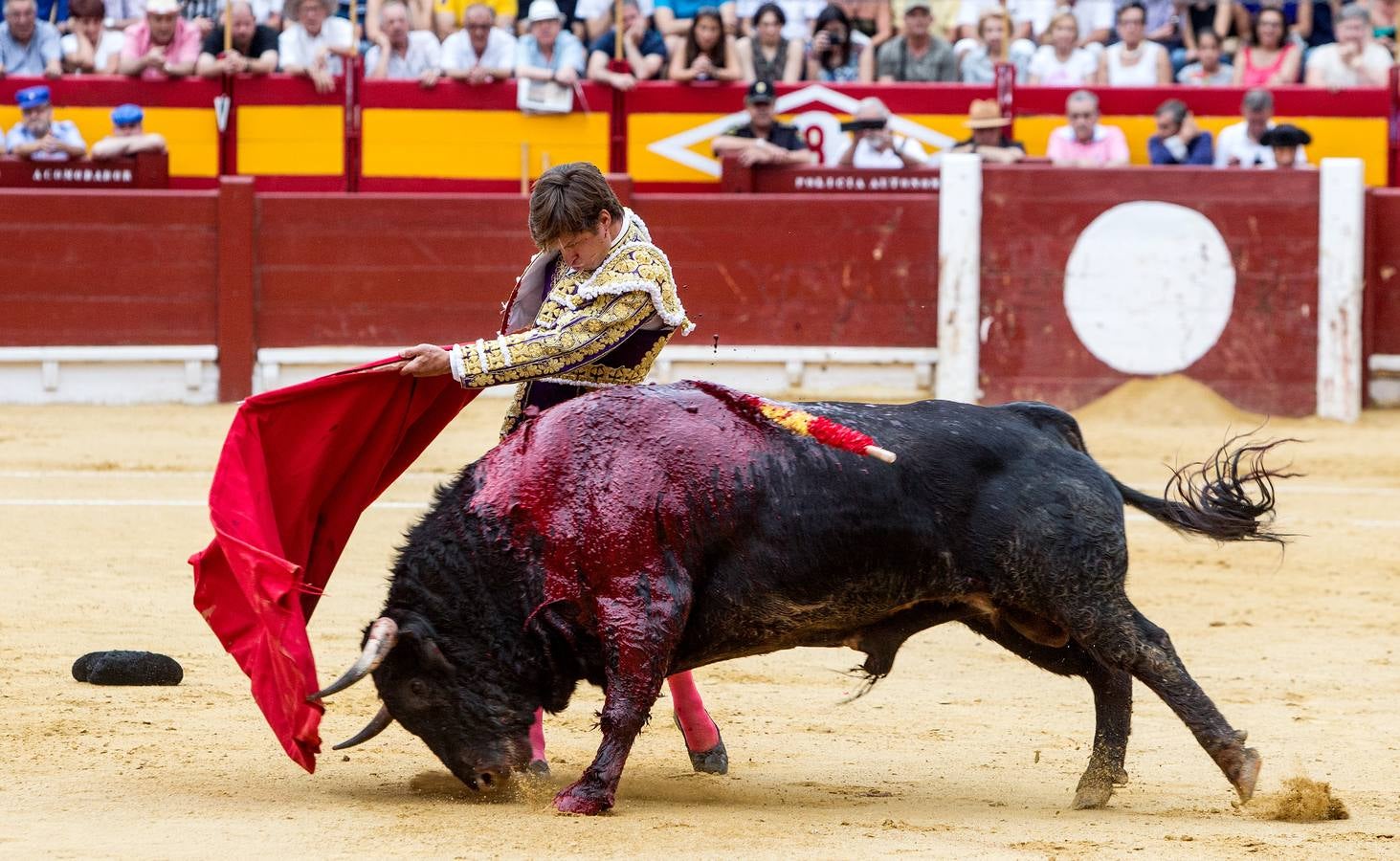 El Juli y Talavante abren la Puerta Grande