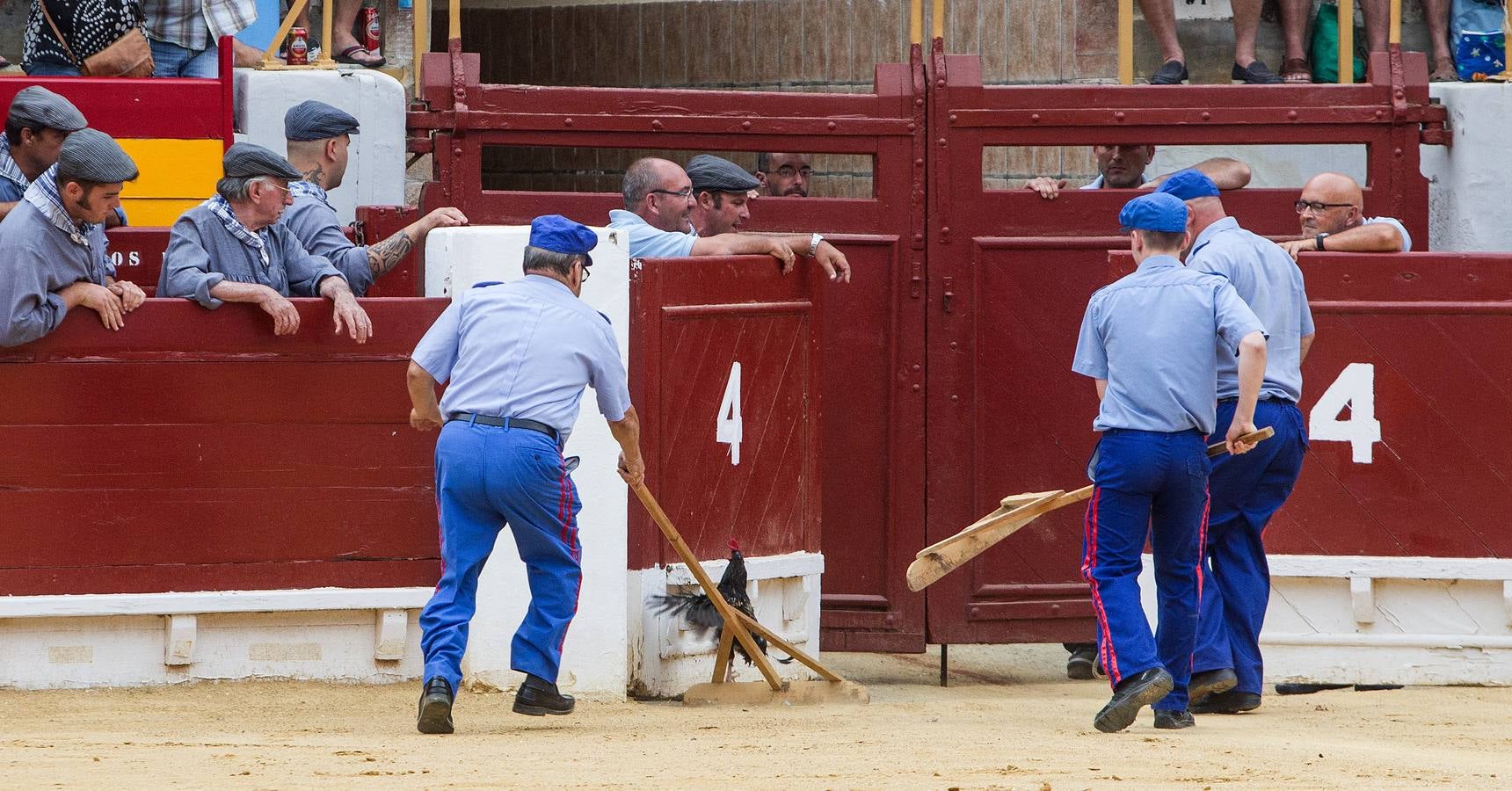 El Juli y Talavante abren la Puerta Grande