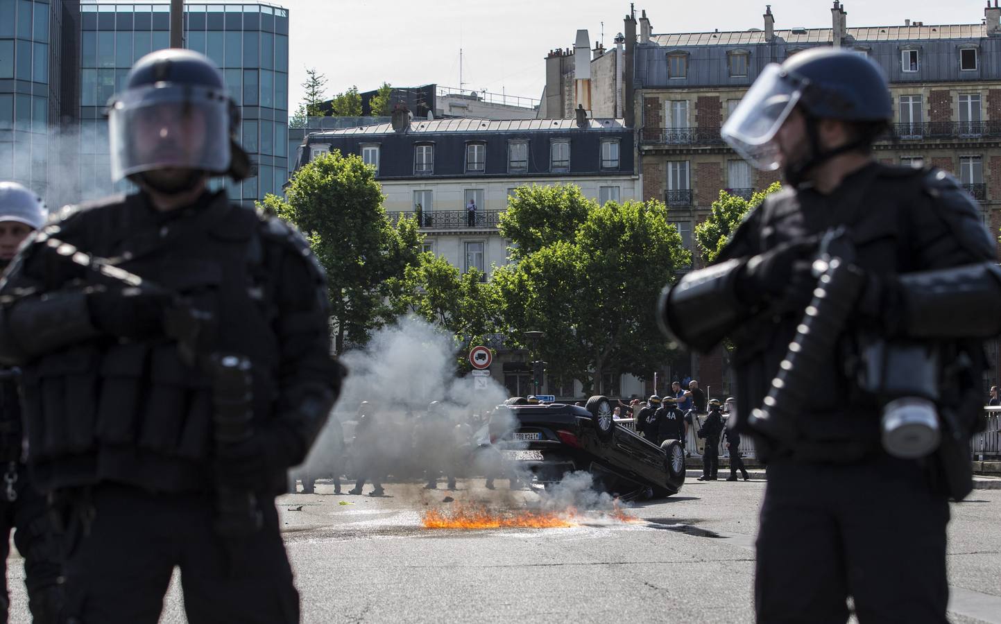 Los taxistas franceses, en pie de guerra contra Uber