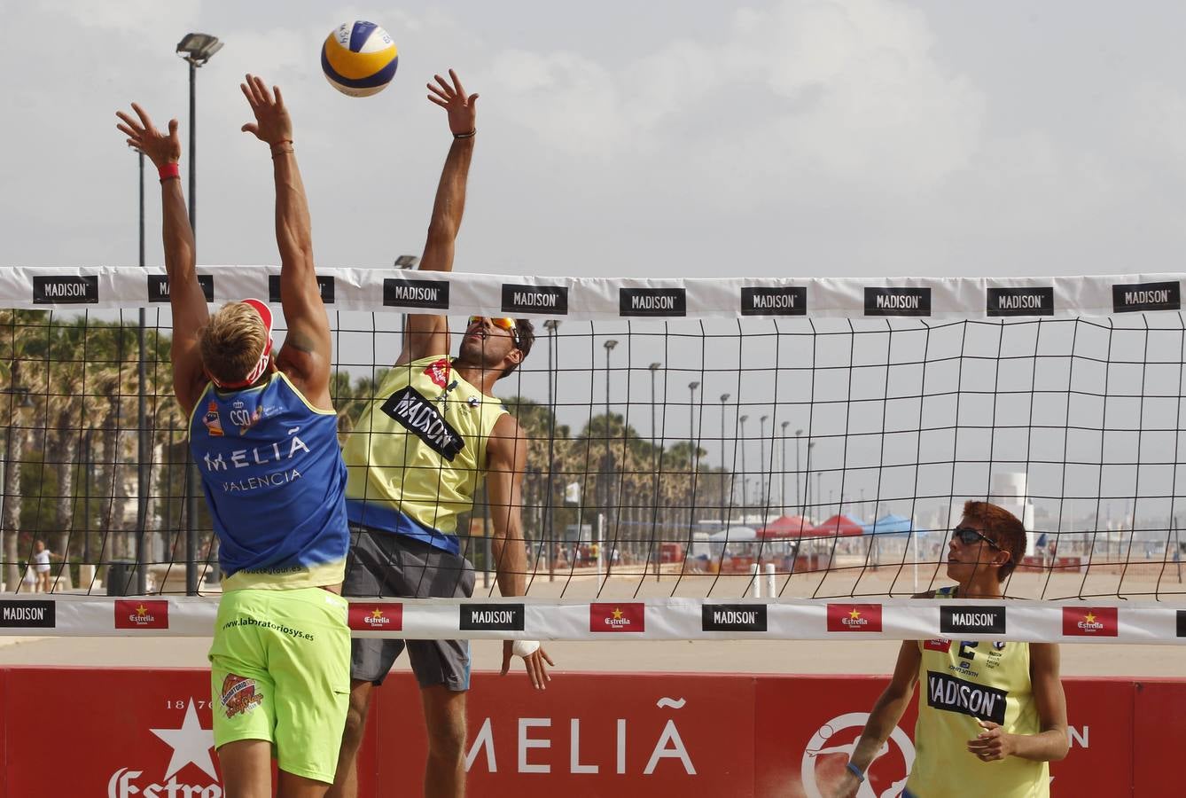 Campeonato de voley playa en la Malvarrosa