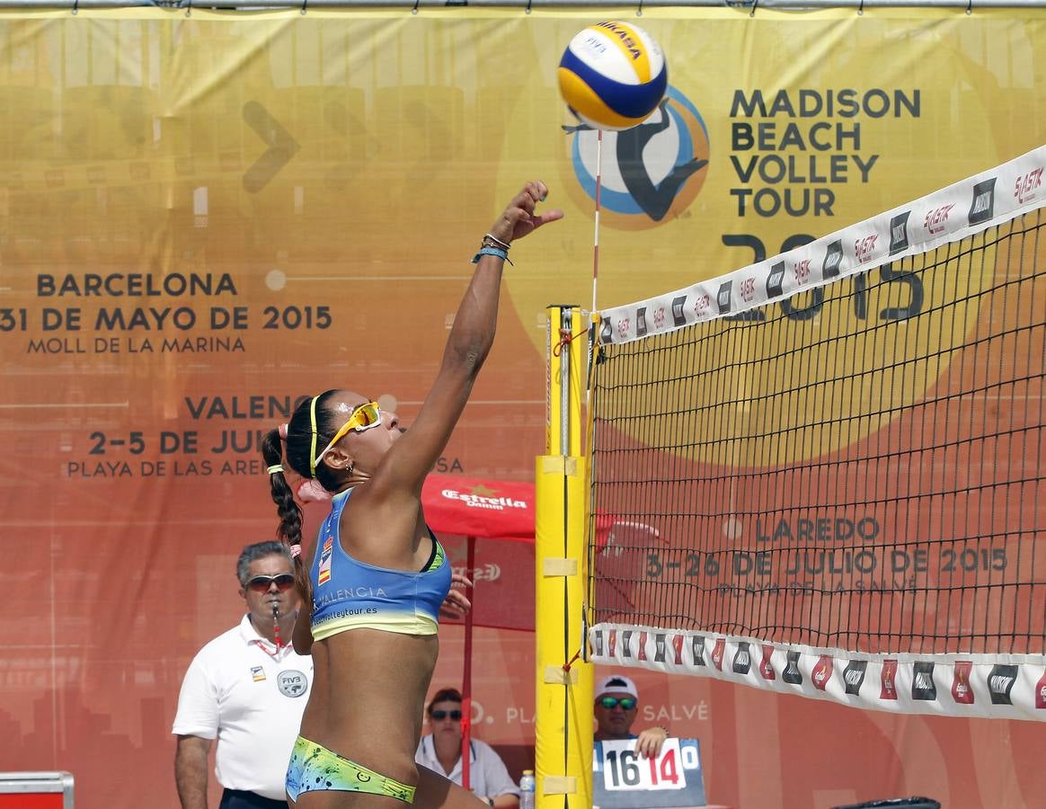 Campeonato de voley playa en la Malvarrosa