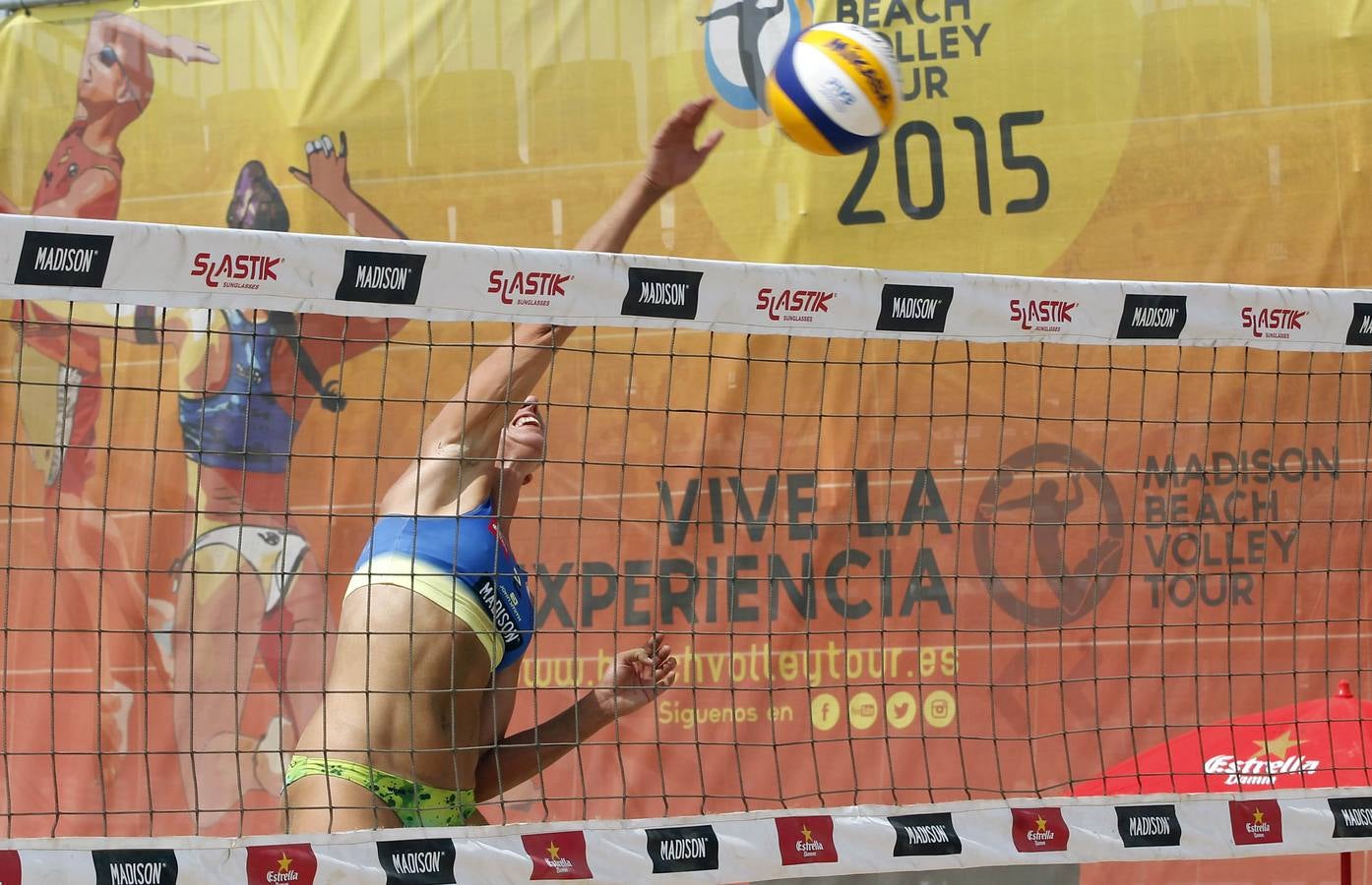 Campeonato de voley playa en la Malvarrosa