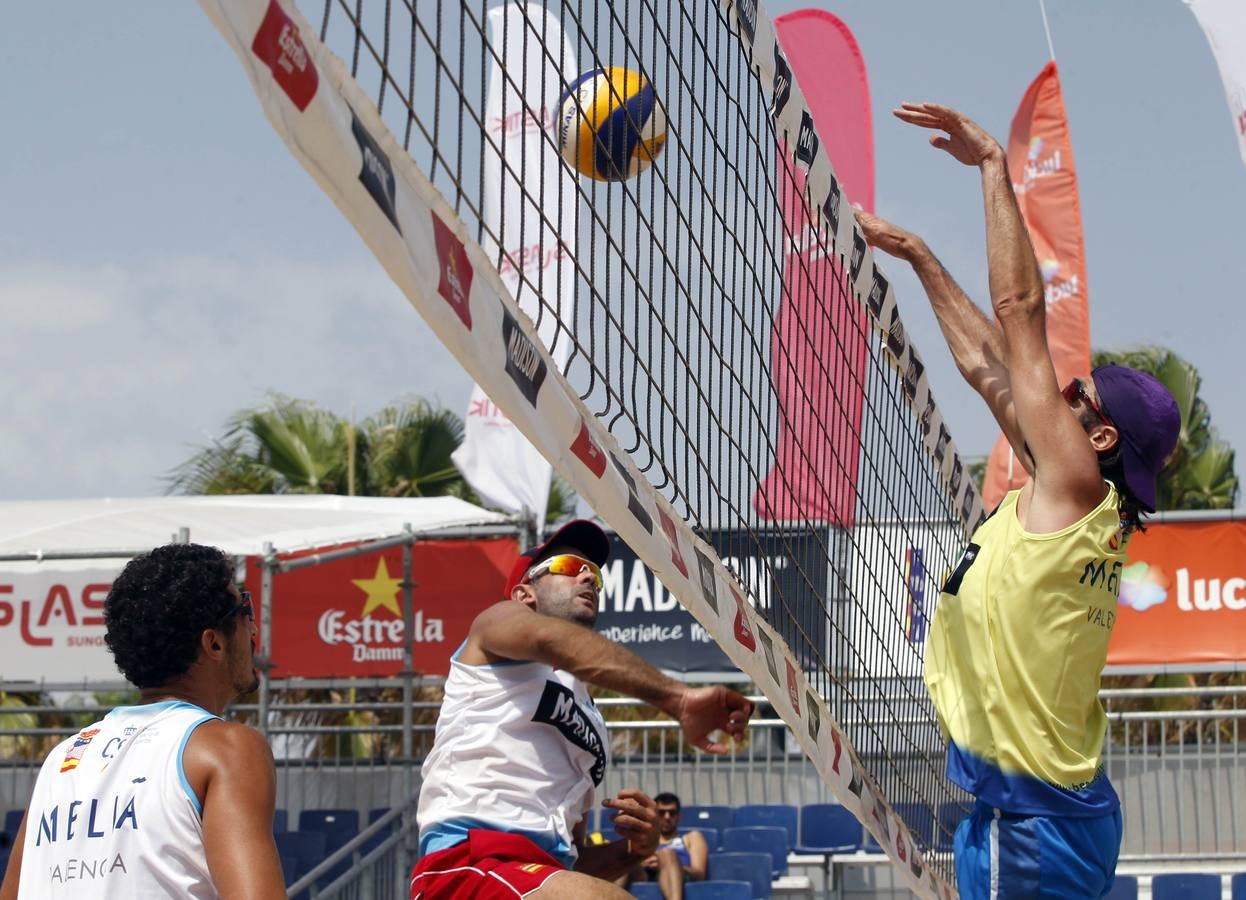 Campeonato de voley playa en la Malvarrosa