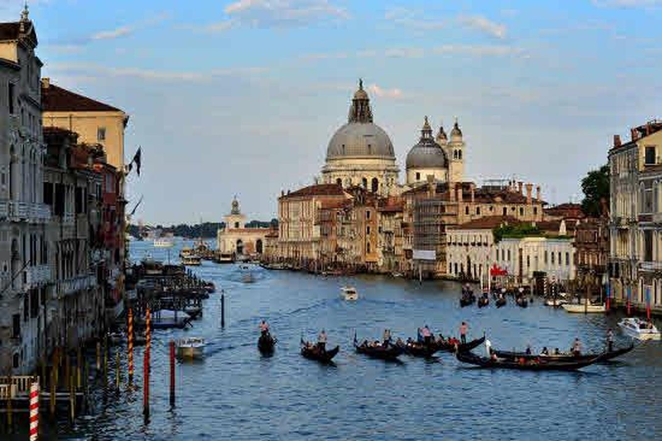 Uno de los canales principales de Venecia.. 