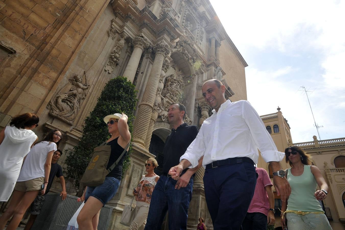 Apertura del racó municipal y mascletá de las Fiestas de Elche