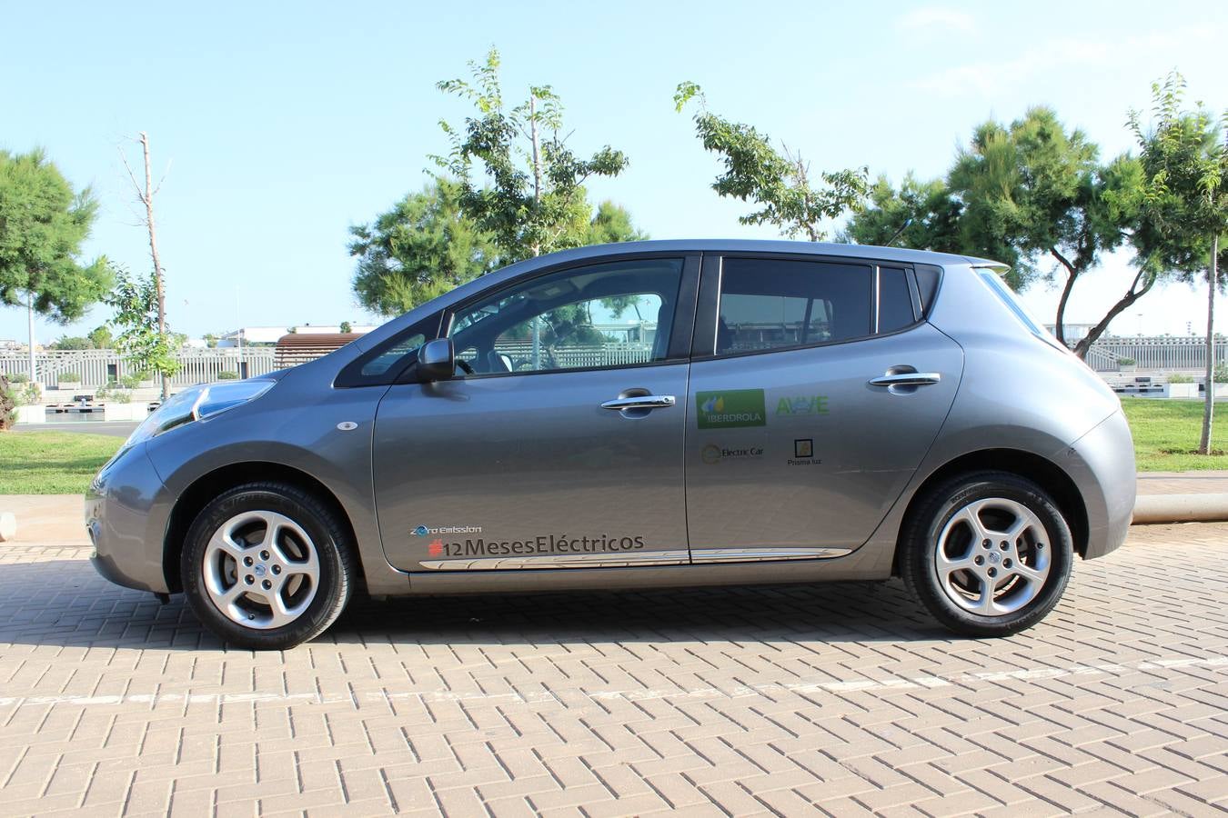 Prueba: Nissan Leaf, tan bueno como un compacto pero en eléctrico