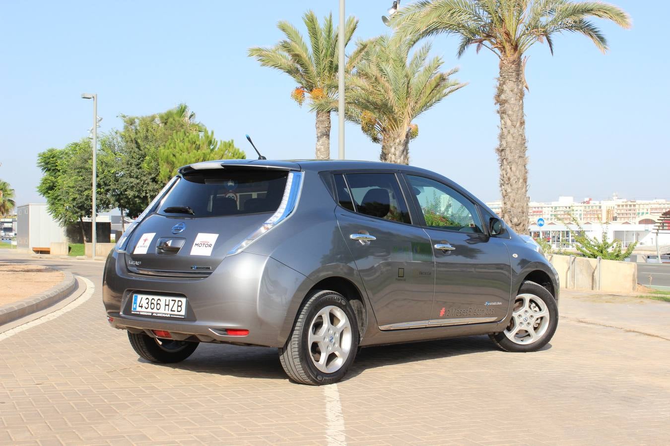 Prueba: Nissan Leaf, tan bueno como un compacto pero en eléctrico