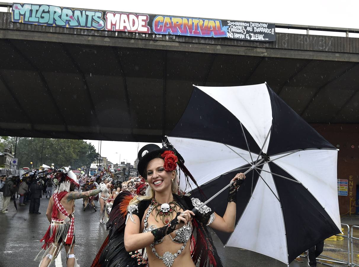 Las plumas y la purpurina toman Londres