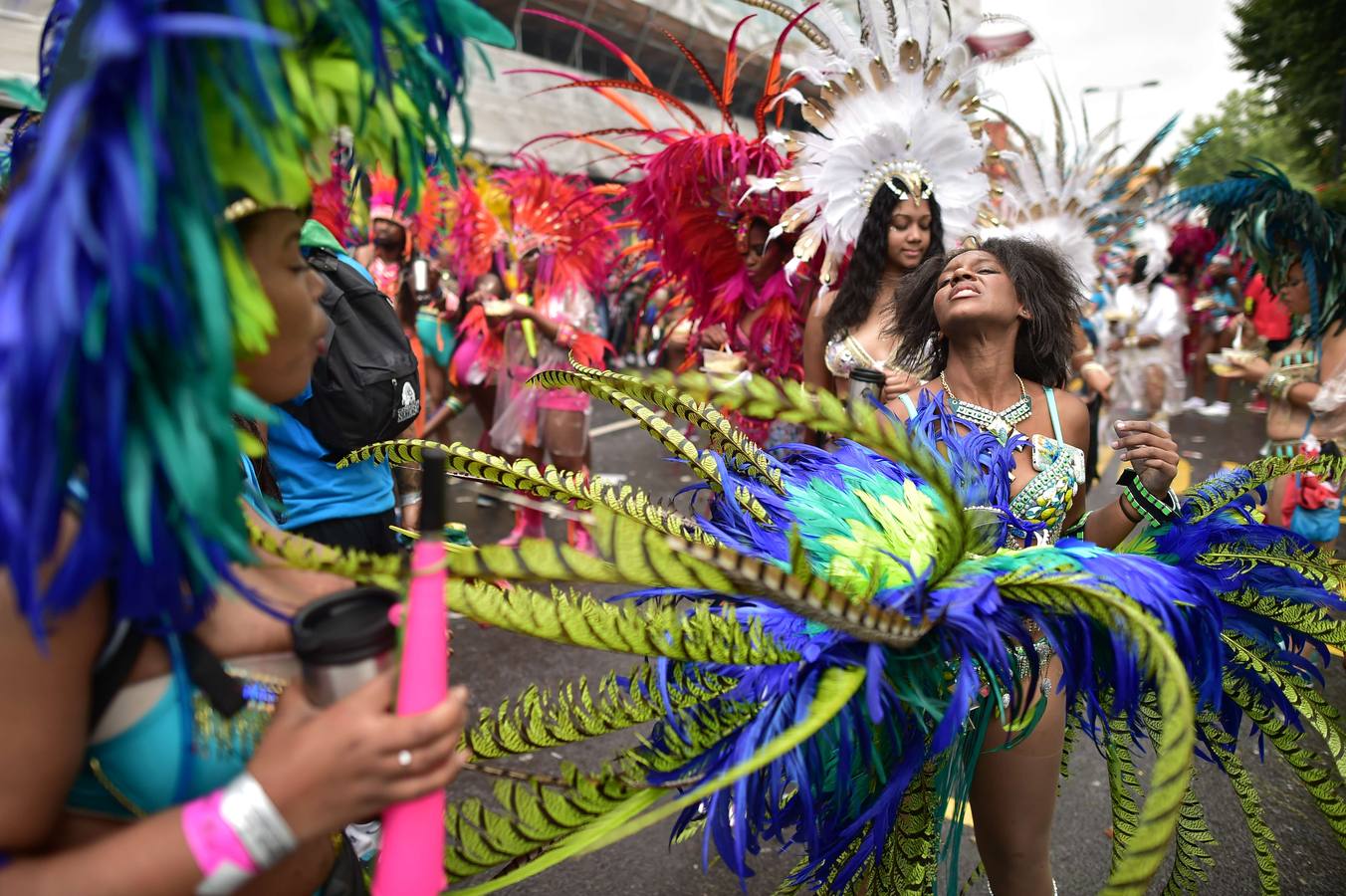 Las plumas y la purpurina toman Londres