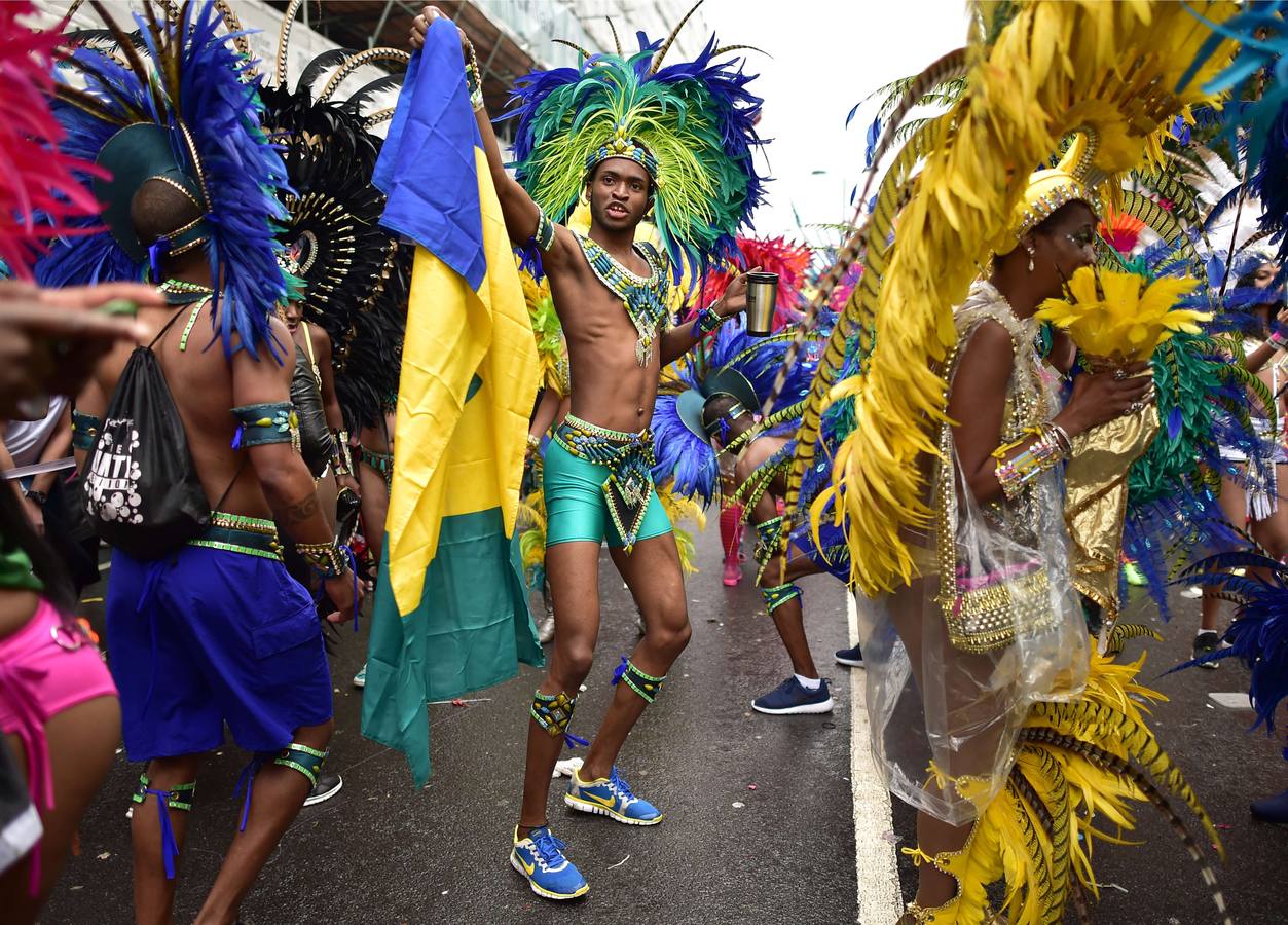 Las plumas y la purpurina toman Londres