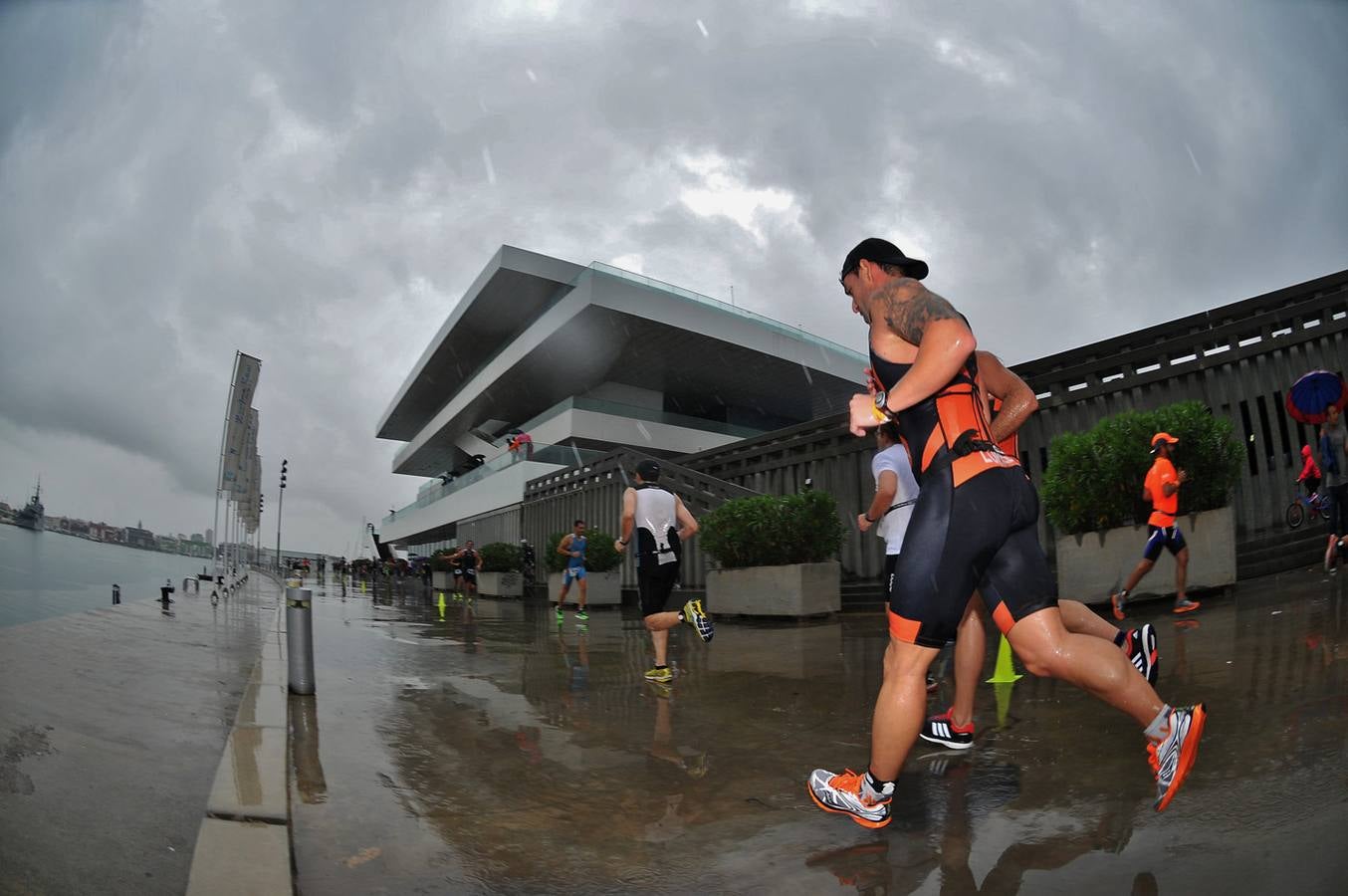 Búscate en Valencia Triatlón