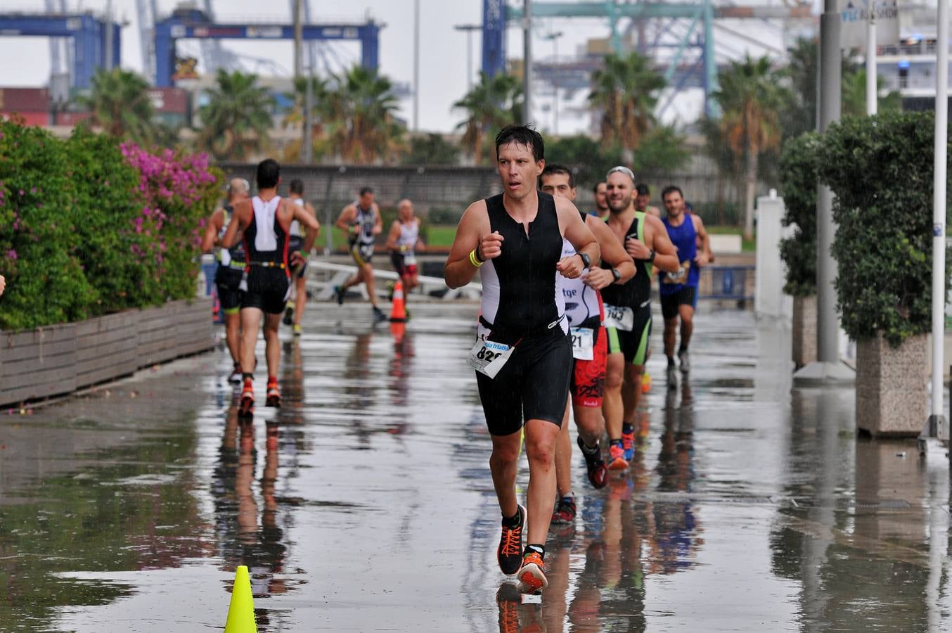 Búscate en Valencia Triatlón