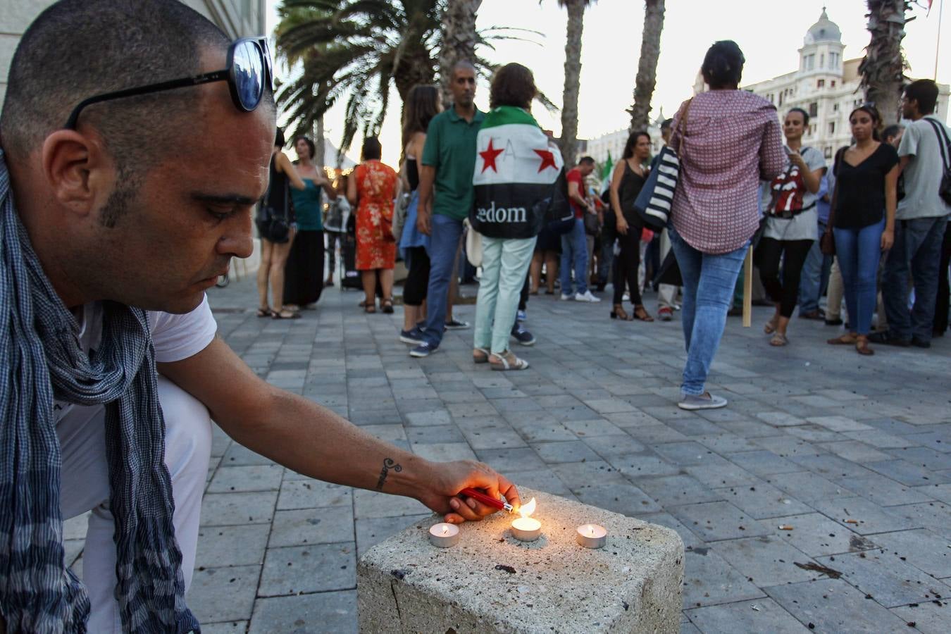 Velas en Alicante por los refugiados y convocatoria de concentraciones