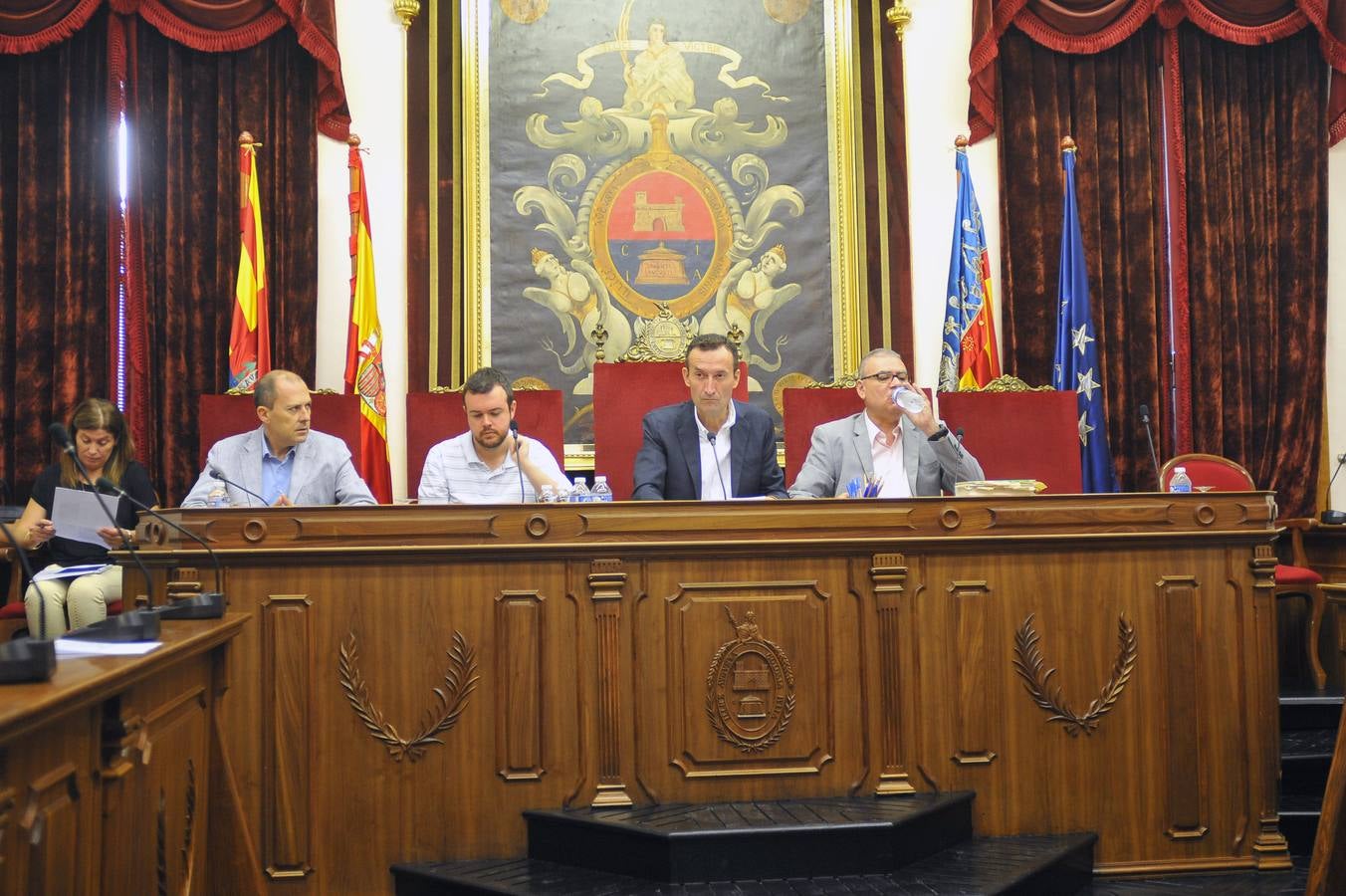 Pleno extraordinario del Ayuntamiento de Elche